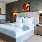 Seatown Hotel 5*