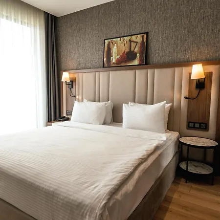 Seatown Hotel 5*